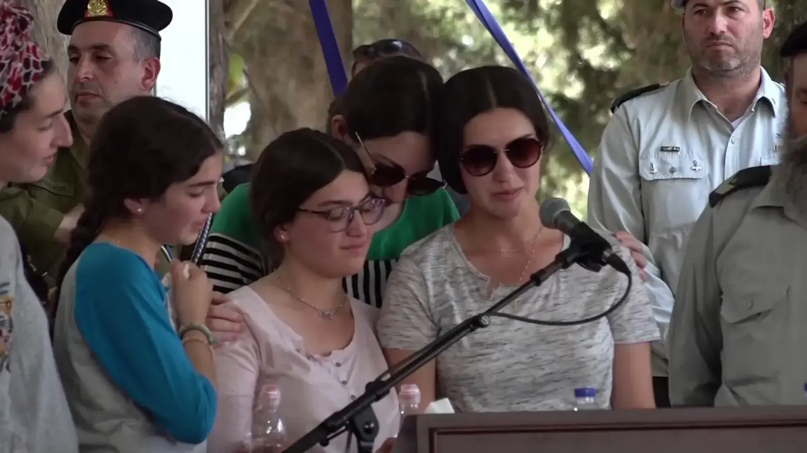 הלווייתו של סמל אליהו משה צימבליסט, 16 ביוני 2024, בית עלמין הצבאי הר הרצל. הלווייתו של סמל אליהו משה צימבליסט, 16 ביוני 2024, בית עלמין הצבאי הר הרצל.