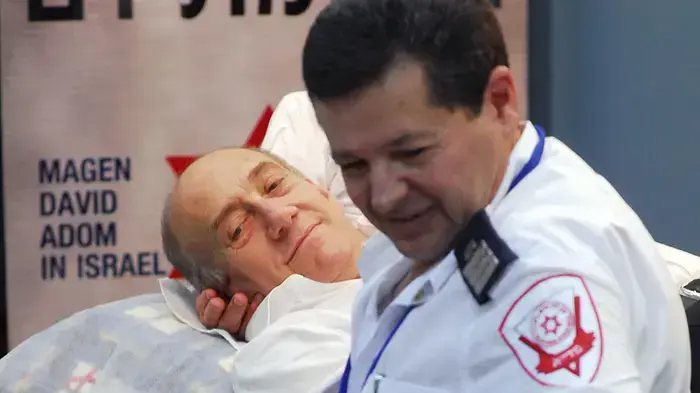 אולמרט תורם דם אולמרט תורם דם