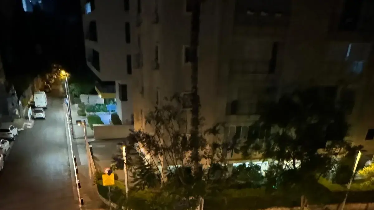 גנבים פרצו לאותו רכב בגבעתיים 3 פעמים בתוך יומיים, יוני 2024 גנבים פרצו לאותו רכב בגבעתיים 3 פעמים בתוך יומיים, יוני 2024