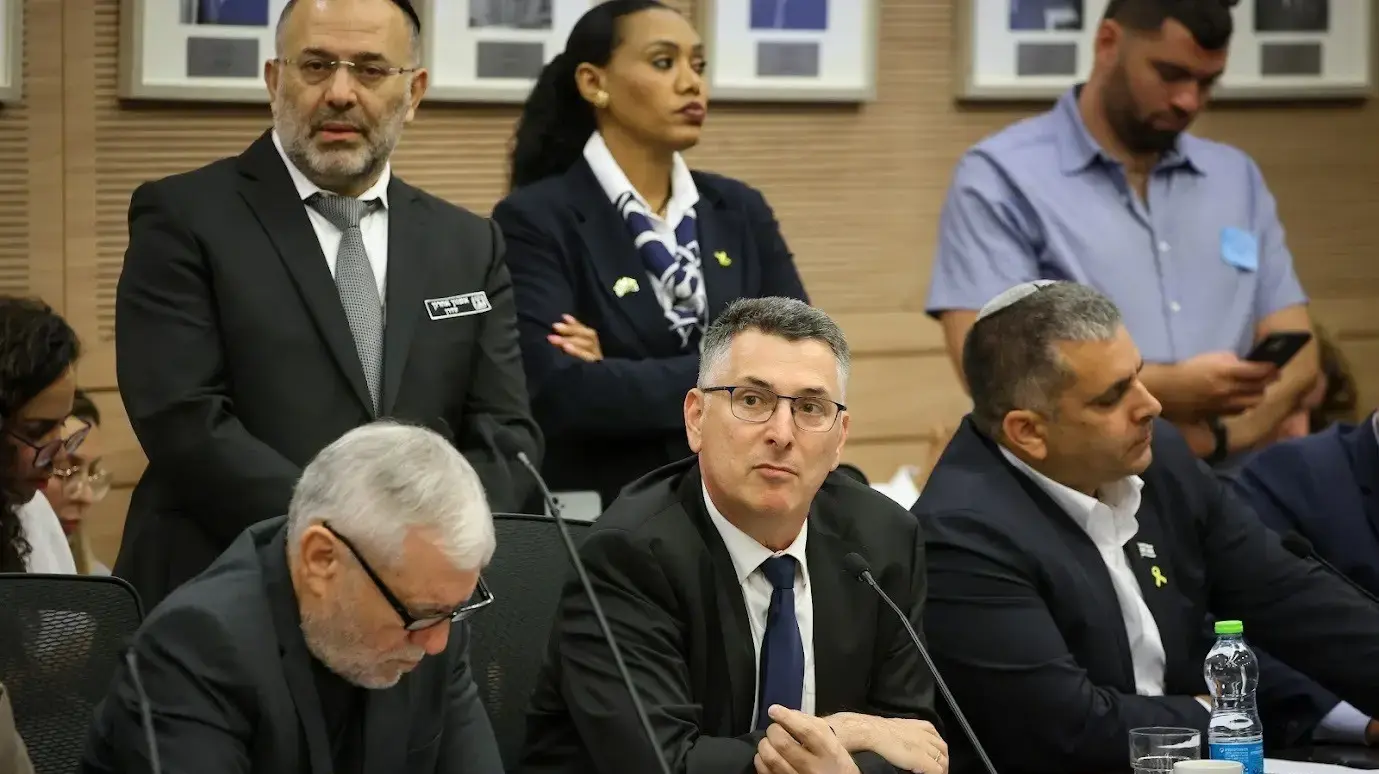 חבר הכנסת גדעון סער בדיון על חוק הגיוס חבר הכנסת גדעון סער בדיון על חוק הגיוס