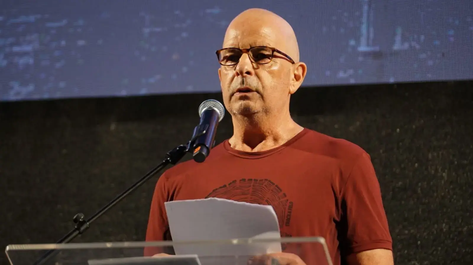 ראש השב"כ לשעבר יובל דיסקין בהפגנה בקפלן, 22 ביוני 2024 ראש השב"כ לשעבר יובל דיסקין בהפגנה בקפלן, 22 ביוני 2024