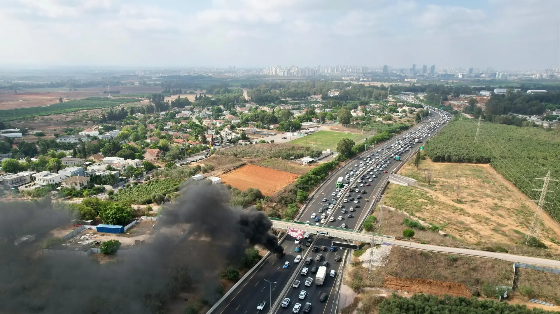 די! בחירות עכשיו, עסקה עכשיו! חסימה של כביש 4 לצפון 24 ביוני 2024 די! בחירות עכשיו, עסקה עכשיו! חסימה של כביש 4 לצפון 24 ביוני 2024