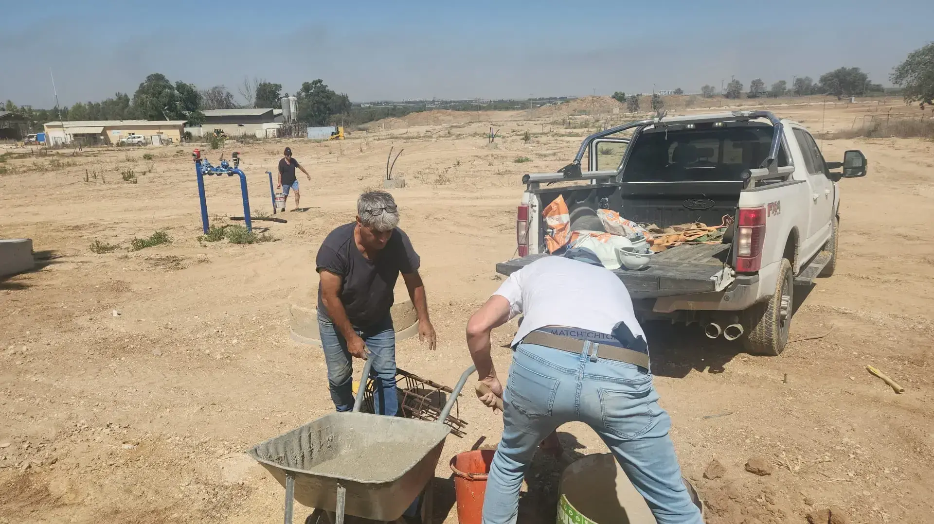 הנחת אבן פינה לשכונה חדשה בקיבוץ בארי, 24 ביוני 2024 הנחת אבן פינה לשכונה חדשה בקיבוץ בארי, 24 ביוני 2024