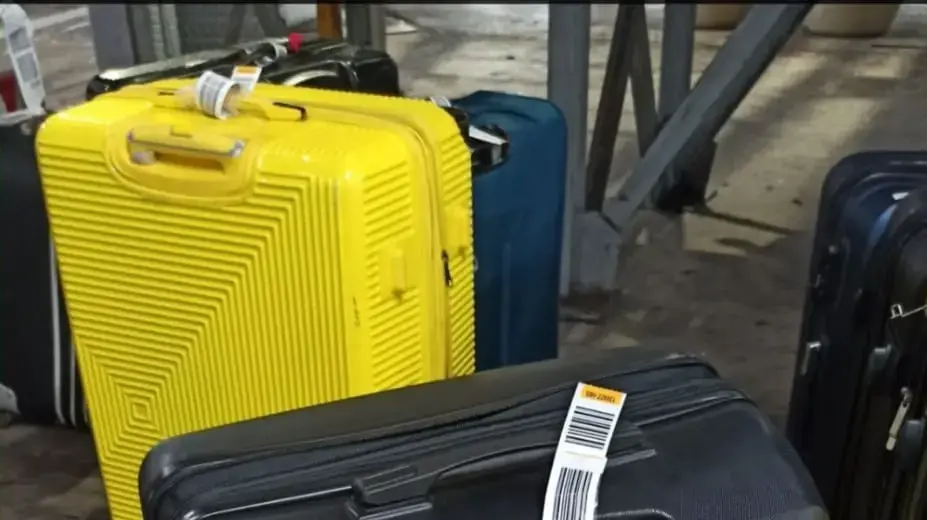 מזוודה עם מכשיר חמצן מזוודה עם מכשיר חמצן