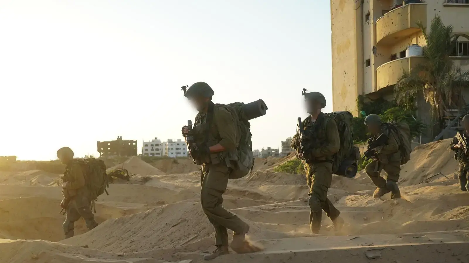 צה"ל השמיד מנהרה באורך קילומטר במרכז הרצועה: תיעוד מלחימת אוגדה 99 צה"ל השמיד מנהרה באורך קילומטר במרכז הרצועה: תיעוד מלחימת אוגדה 99