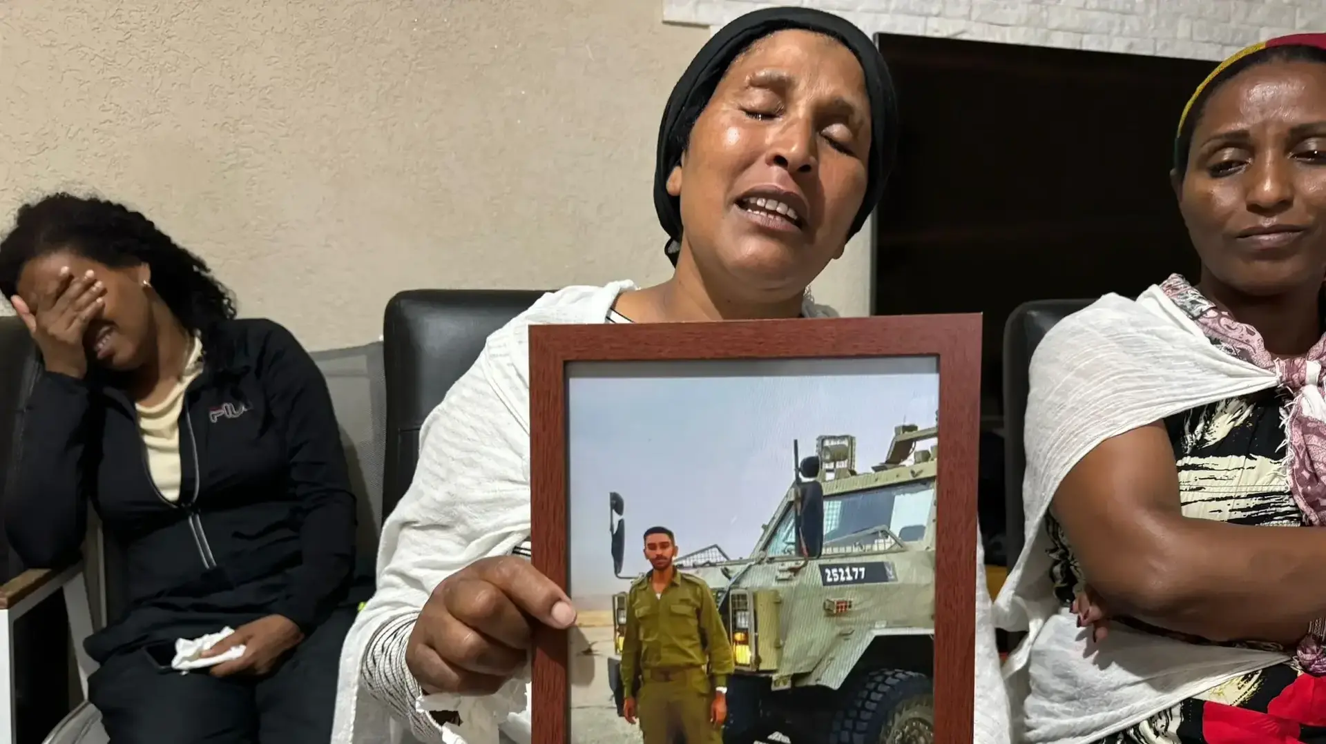אמו של רס"ל (במיל') יהודה גטו, לוחם בחטיבת מנשה שנפל מפיצוץ מטען סמוך לטול כרם, 2 ביולי 2024