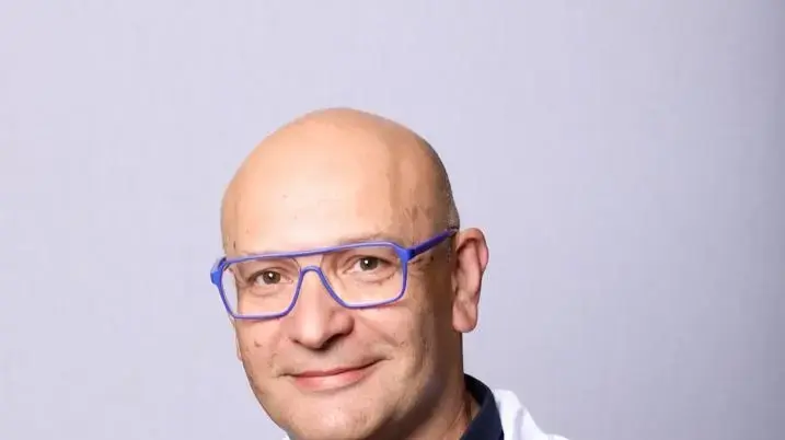 ד״ר אבי גולדפרב ד״ר אבי גולדפרב