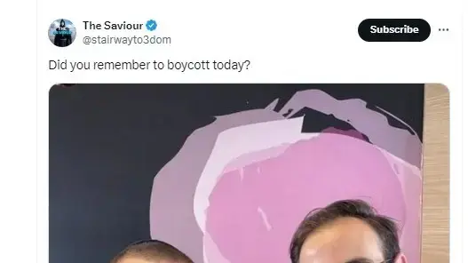 חיילים אוכלים ברשת מקדונלדס חיילים אוכלים ברשת מקדונלדס