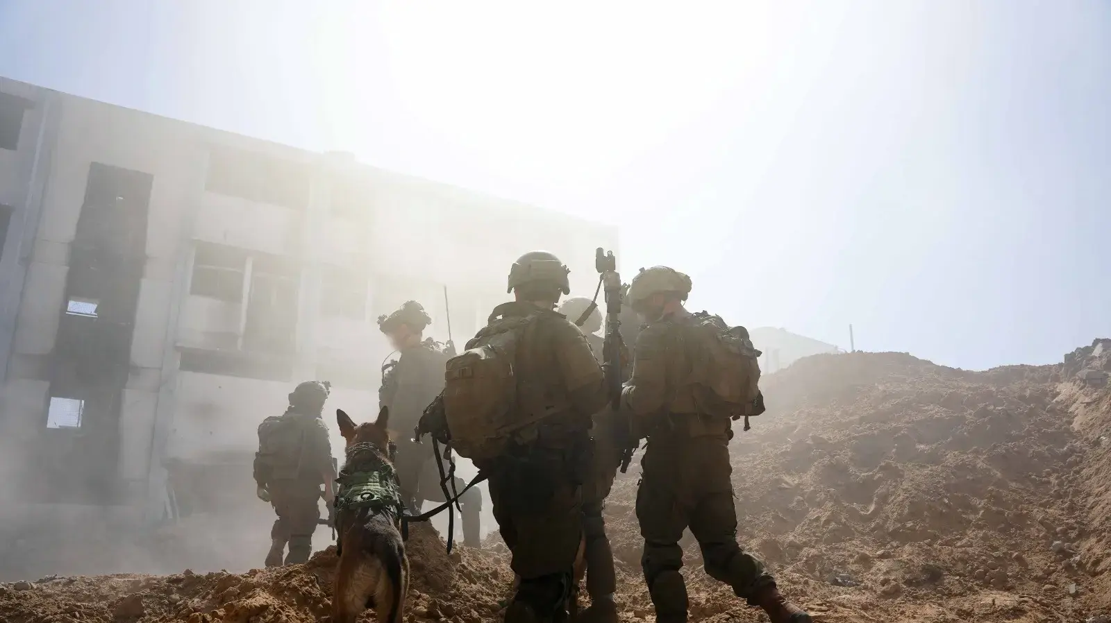 תיעוד הלחימה ברפיח ממצלמות הגוף של לוחמי חטיבת הנח"ל תיעוד הלחימה ברפיח ממצלמות הגוף של לוחמי חטיבת הנח"ל