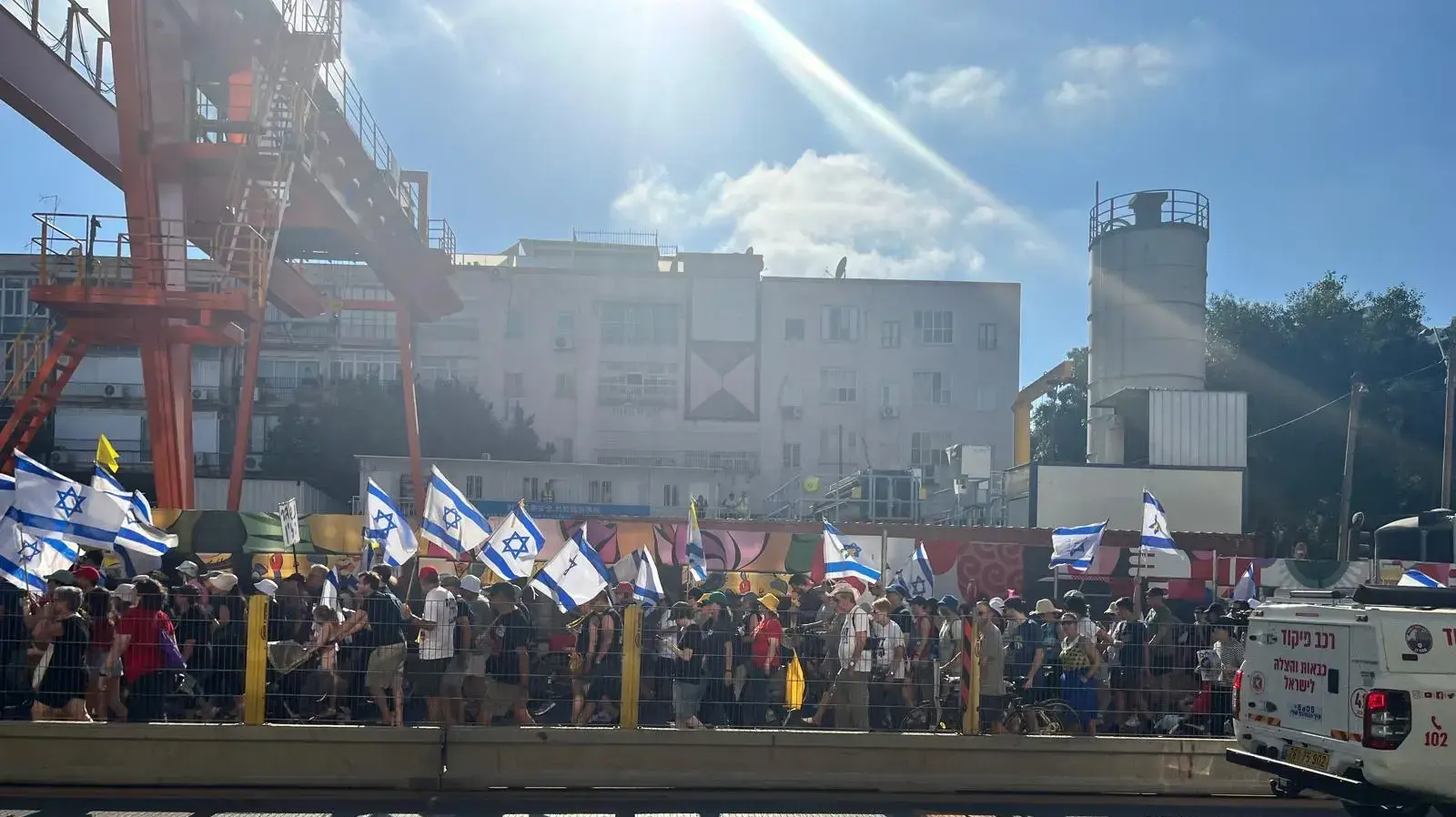 הפגנה בתל אביב -במלאת 9 חודשים למלחמה חרבות ברזל 