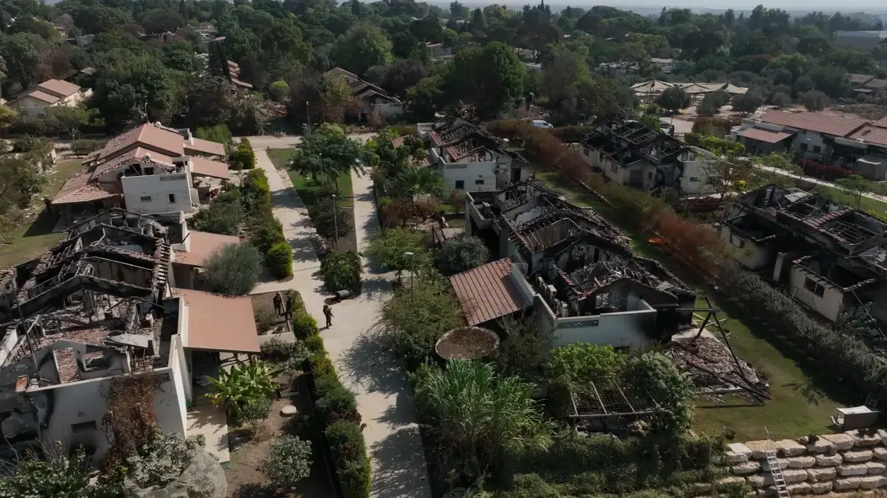 קיבוץ בארי לאחר טבח שבעה באוקטובר קיבוץ בארי לאחר טבח שבעה באוקטובר