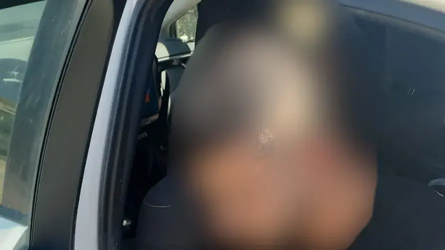 תלש את דגל המדינה מרכב במרכז העיר ירושלים ונעצר ע"י המשטרה 08 ביולי 2024