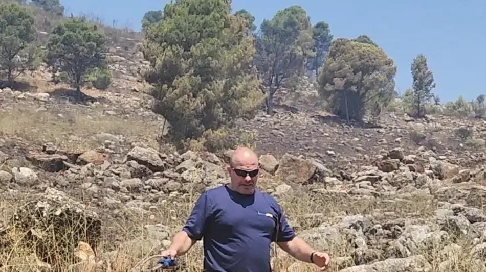 איליה שטריקמן בשטח הגובל בביתו שבקריית שמונה 08 ביולי 2024 איליה שטריקמן בשטח הגובל בביתו שבקריית שמונה 08 ביולי 2024