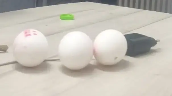 ביצים נזרקו על מפגינים ביצים נזרקו על מפגינים