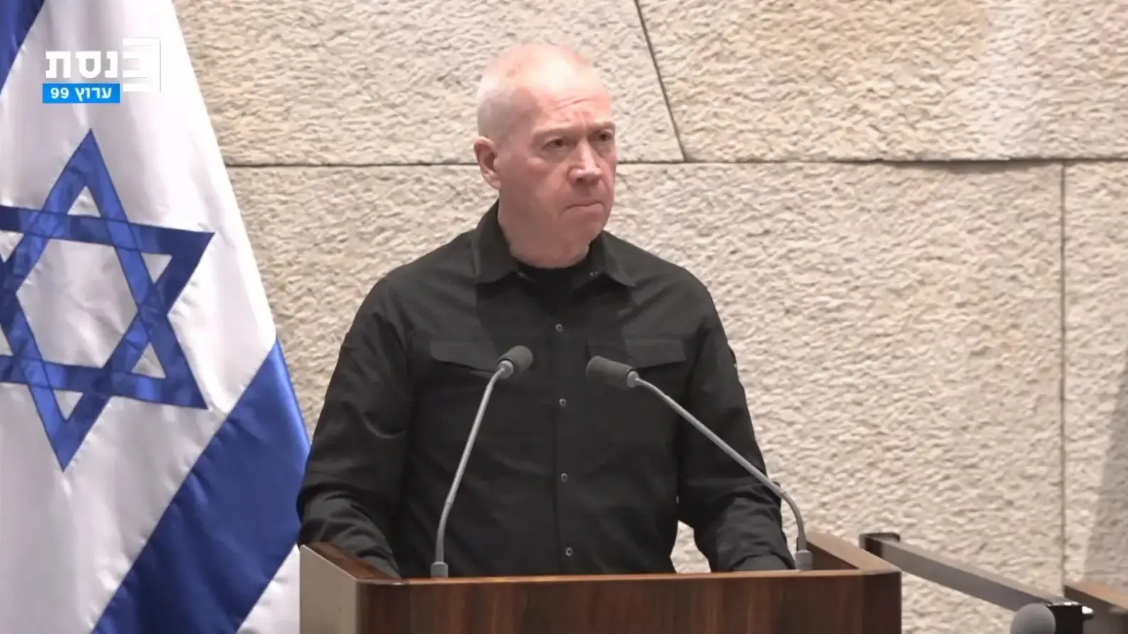שר הביטחון יואב גלנט עונה על שאלות במליאת הכנסת, 10 ביולי 2024 שר הביטחון יואב גלנט עונה על שאלות במליאת הכנסת, 10 ביולי 2024