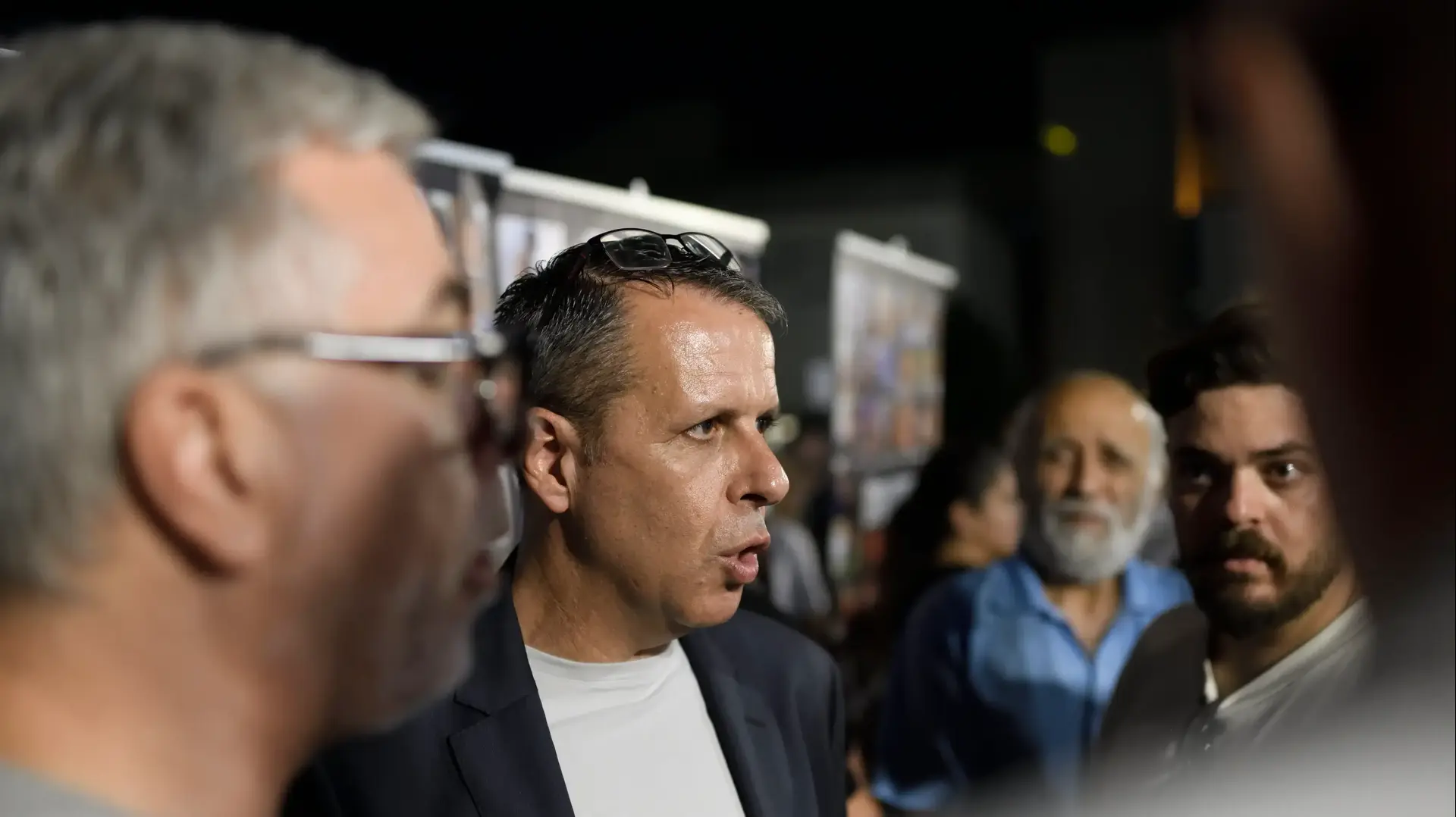 רונן צור רונן צור