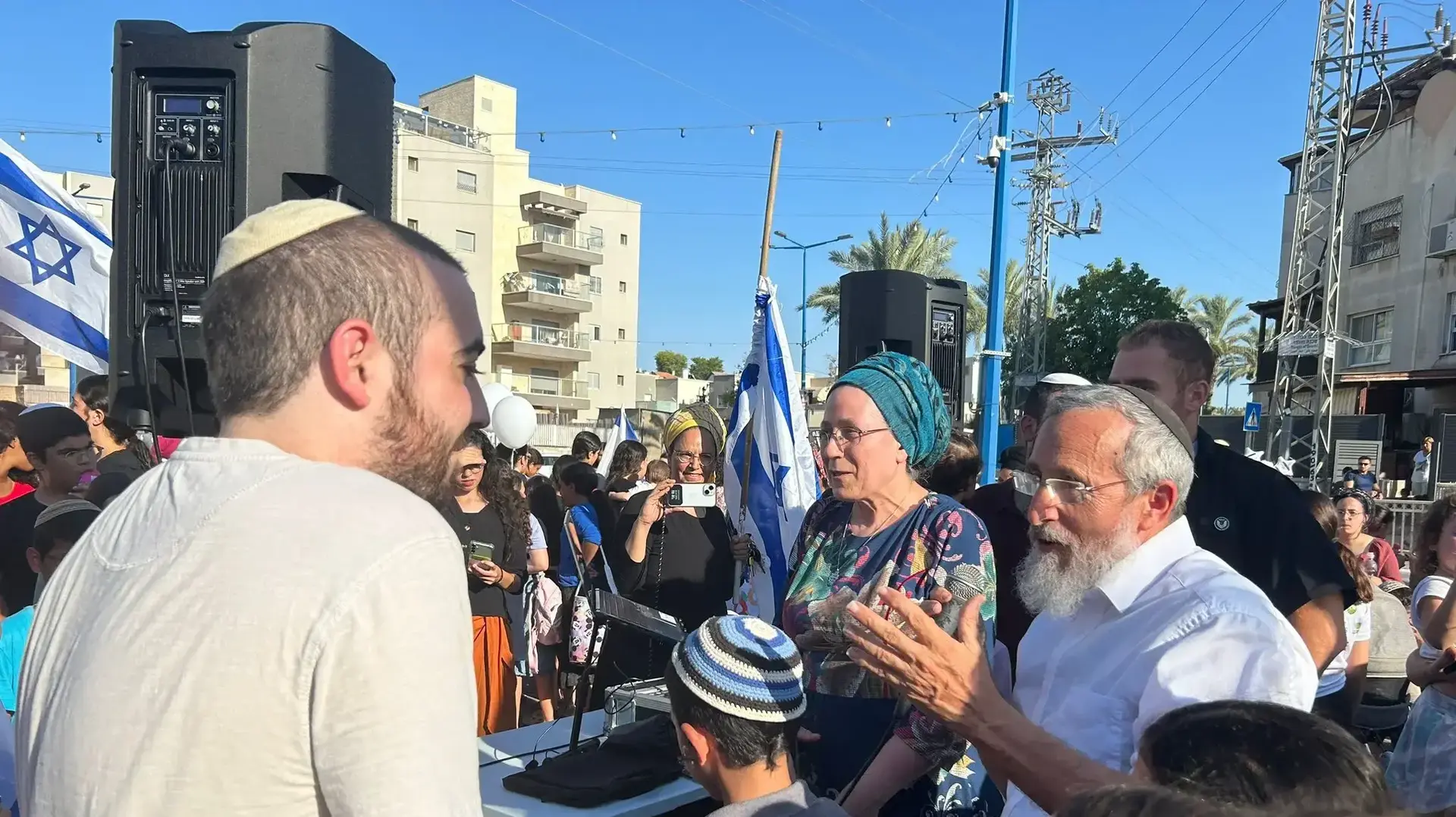 הפצוע כפיר זר חזר מבית החולים לאחר שנפצע הפצוע כפיר זר חזר מבית החולים לאחר שנפצע