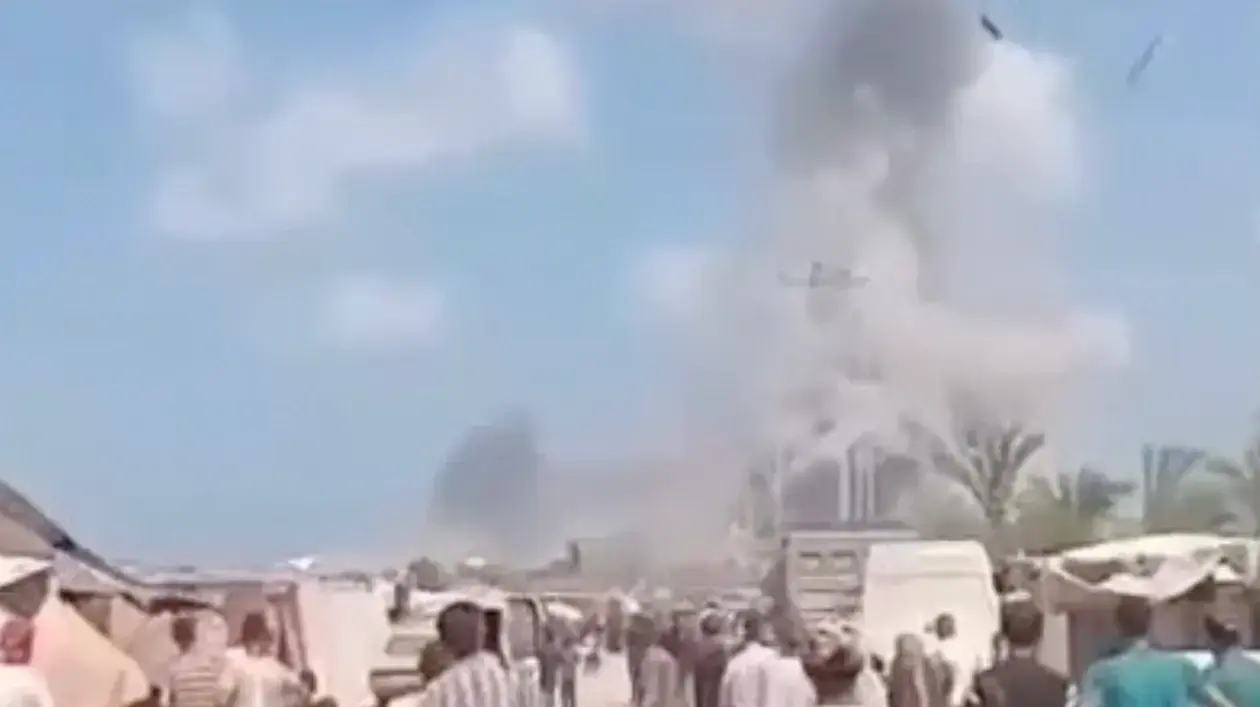 צה"ל תקף בחאן יונס: יעד התקיפה - בכיר חמאס מוחמד דף 13 ביולי 2024 צה"ל תקף בחאן יונס: יעד התקיפה - בכיר חמאס מוחמד דף 13 ביולי 2024