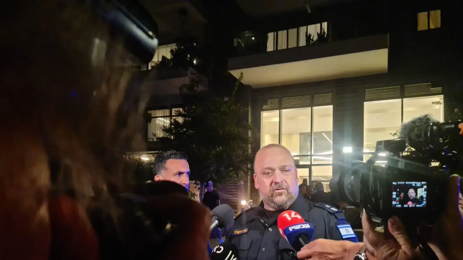 יניב וולבוביץ׳ מפקד תחנת משטרת גלילות בזירת הרצח של ליאם בן ה6 על ידי אימו 16 ביולי 2024