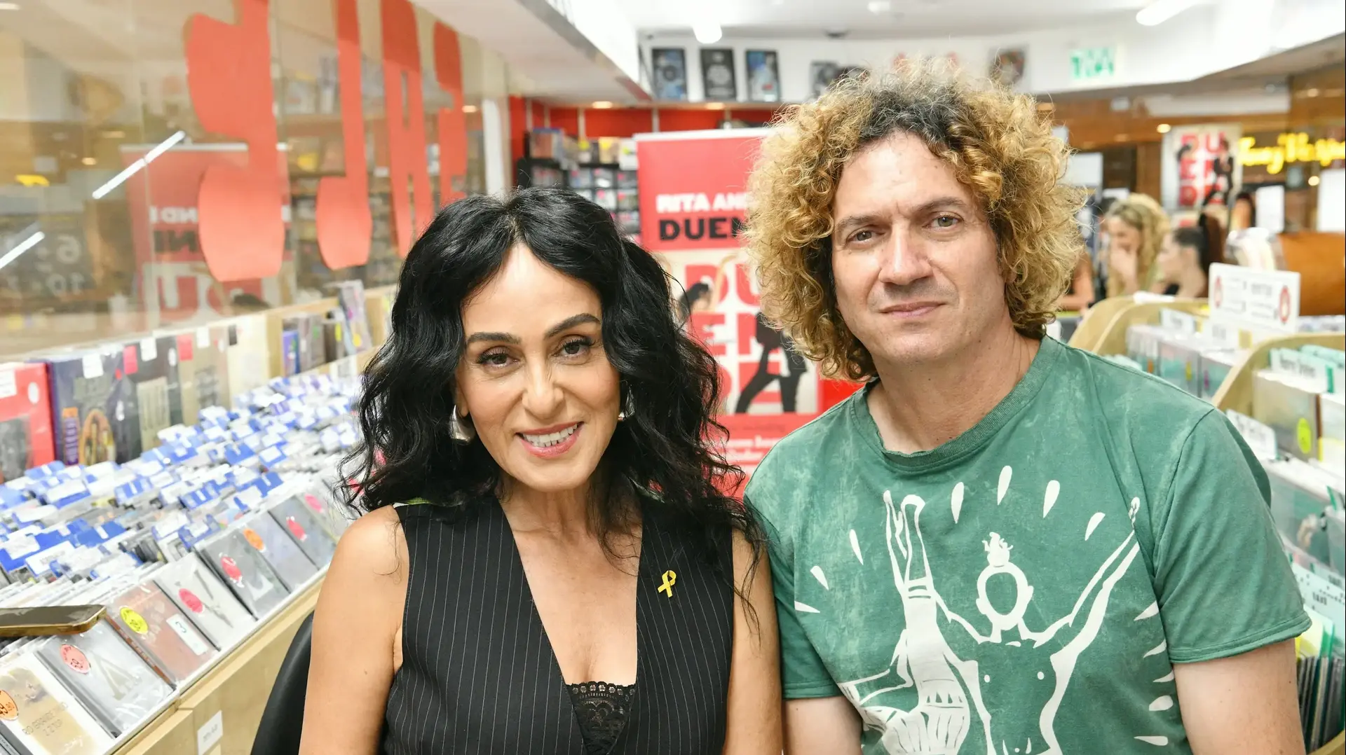 ריטה והמפיק המוזיקלי אייל ליאון קצב, הפועל תחת הכינוי ELK, בריאיון לוואלה תרבות לרגל השקת אלבומם "DUENDE" ריטה והמפיק המוזיקלי אייל ליאון קצב, הפועל תחת הכינוי ELK, בריאיון לוואלה תרבות לרגל השקת אלבומם "DUENDE"