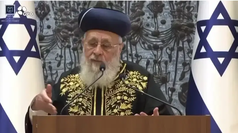 הרב יצחק יוסף: "שיעשו מהר את העסקה, זה פיקוח נפש"18 ביולי2024