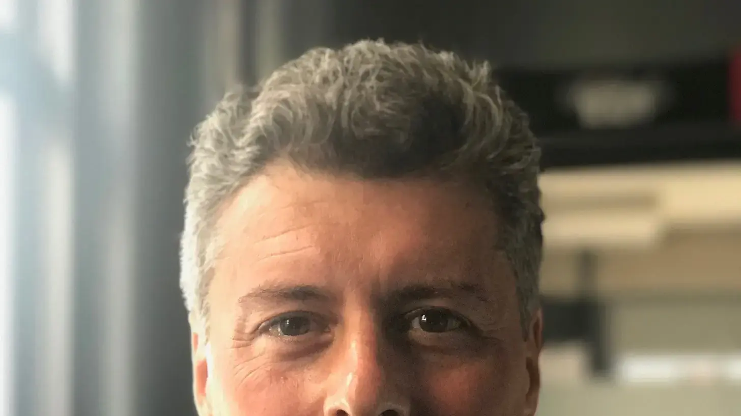 המפיק אנתוני ברגמן המפיק אנתוני ברגמן