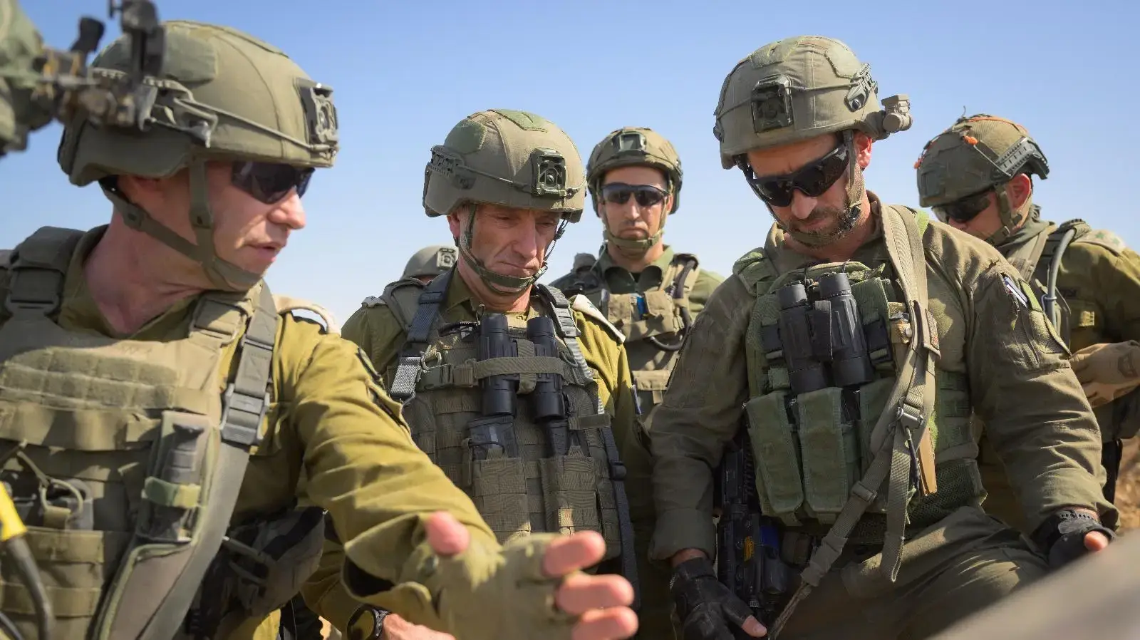 הרמטכ"ל הרצי הלוי עם אוגדה 99 ברצועת עזה הרמטכ"ל הרצי הלוי עם אוגדה 99 ברצועת עזה