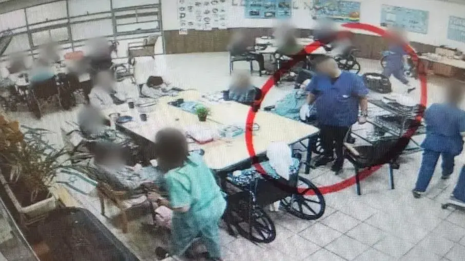 כתב אישום נגד תושבי שטחים שהועסקו בבית אבות בבית שאן לאחר שהציגו תעודות זהות ישראלית מזויפת כתב אישום נגד תושבי שטחים שהועסקו בבית אבות בבית שאן לאחר שהציגו תעודות זהות ישראלית מזויפת