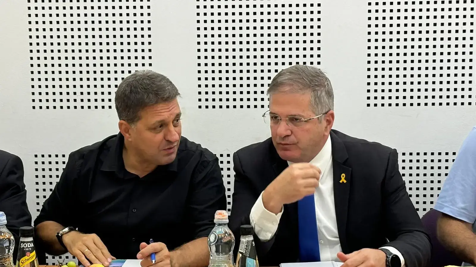 שר החינוך יואב קיש ויו"ר מרכז השלטון המקומי חיים ביבס, מועצה אזורית מטה אשר, 23 ביולי 2024 שר החינוך יואב קיש ויו"ר מרכז השלטון המקומי חיים ביבס, מועצה אזורית מטה אשר, 23 ביולי 2024