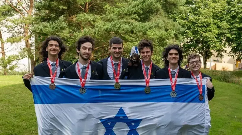 אולימפיאדת המתמטיקה והפיזיקה