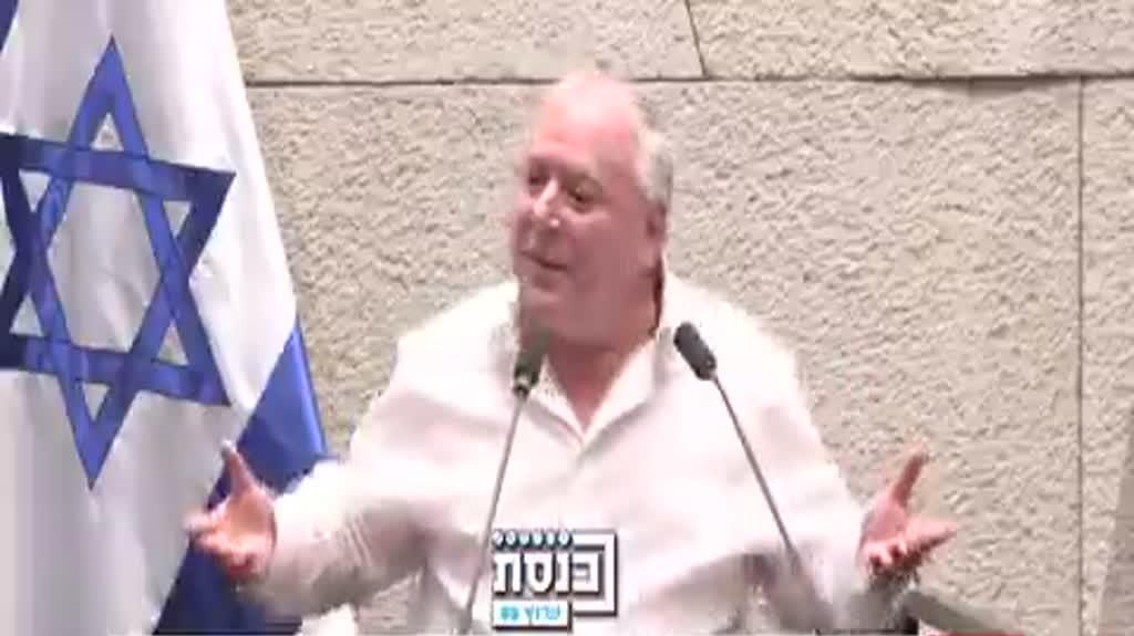השר דודי אמסלם על המפגינים ליד ביתו השר דודי אמסלם על המפגינים ליד ביתו