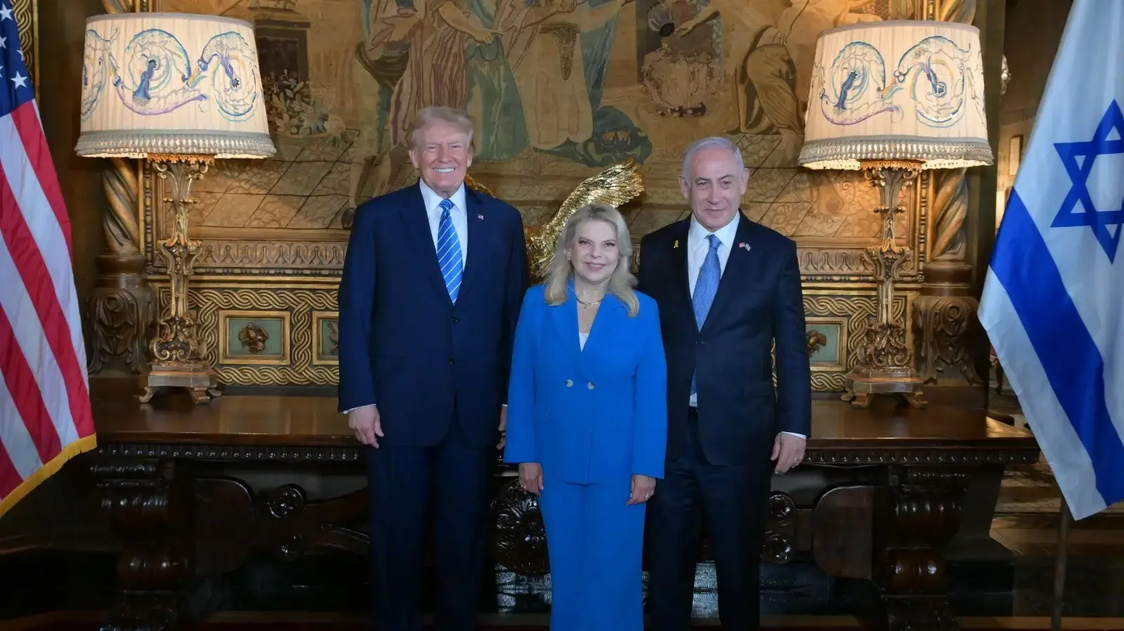 טראמפ נפגש עם הזוג נתניהו טראמפ נפגש עם הזוג נתניהו