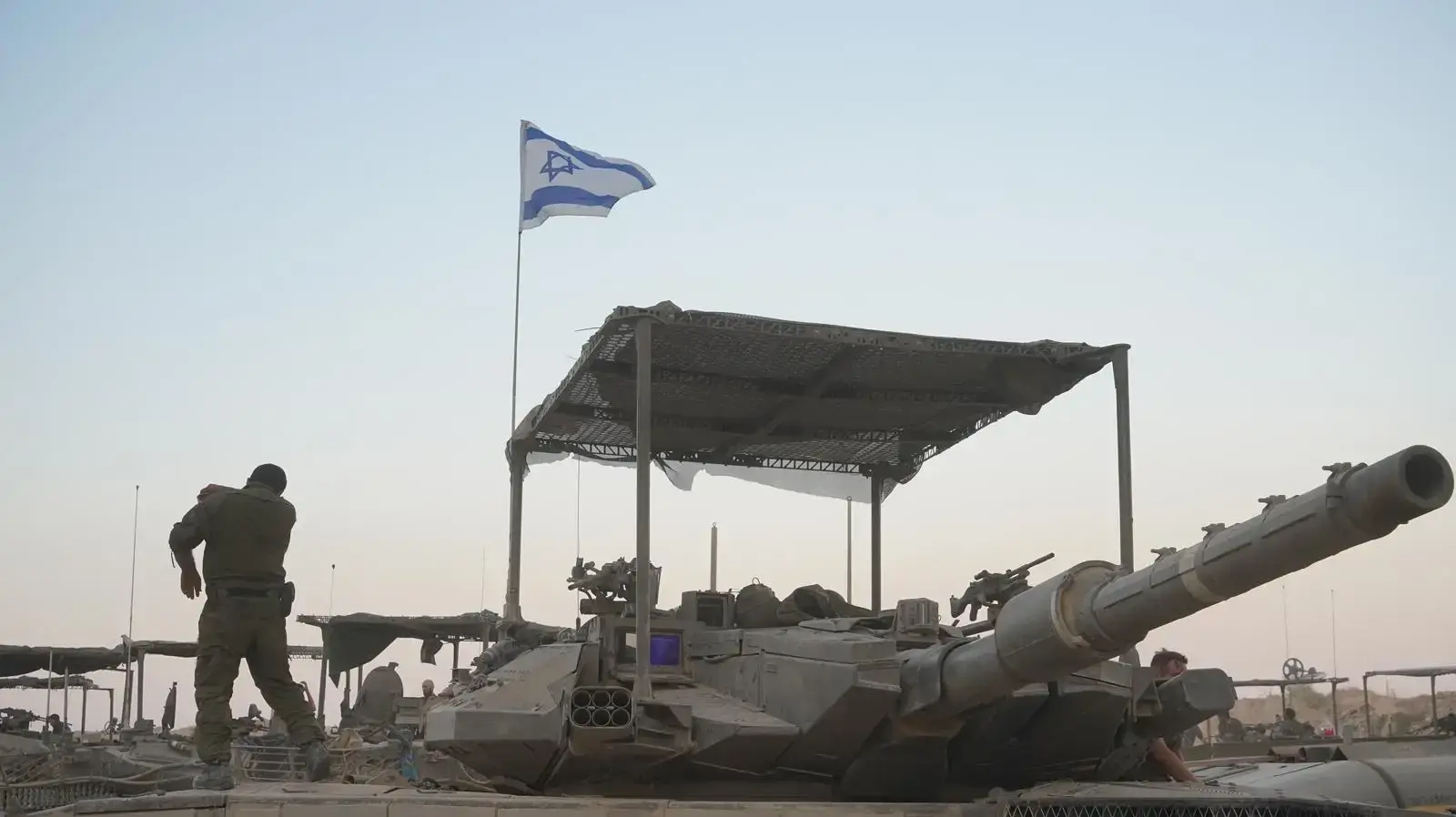 במסדרון מרכז הרצועה: תיעוד מפעילות כוחות אוגדת המילואים 252 שחזרה לתמרון במסדרון מרכז הרצועה: תיעוד מפעילות כוחות אוגדת המילואים 252 שחזרה לתמרון