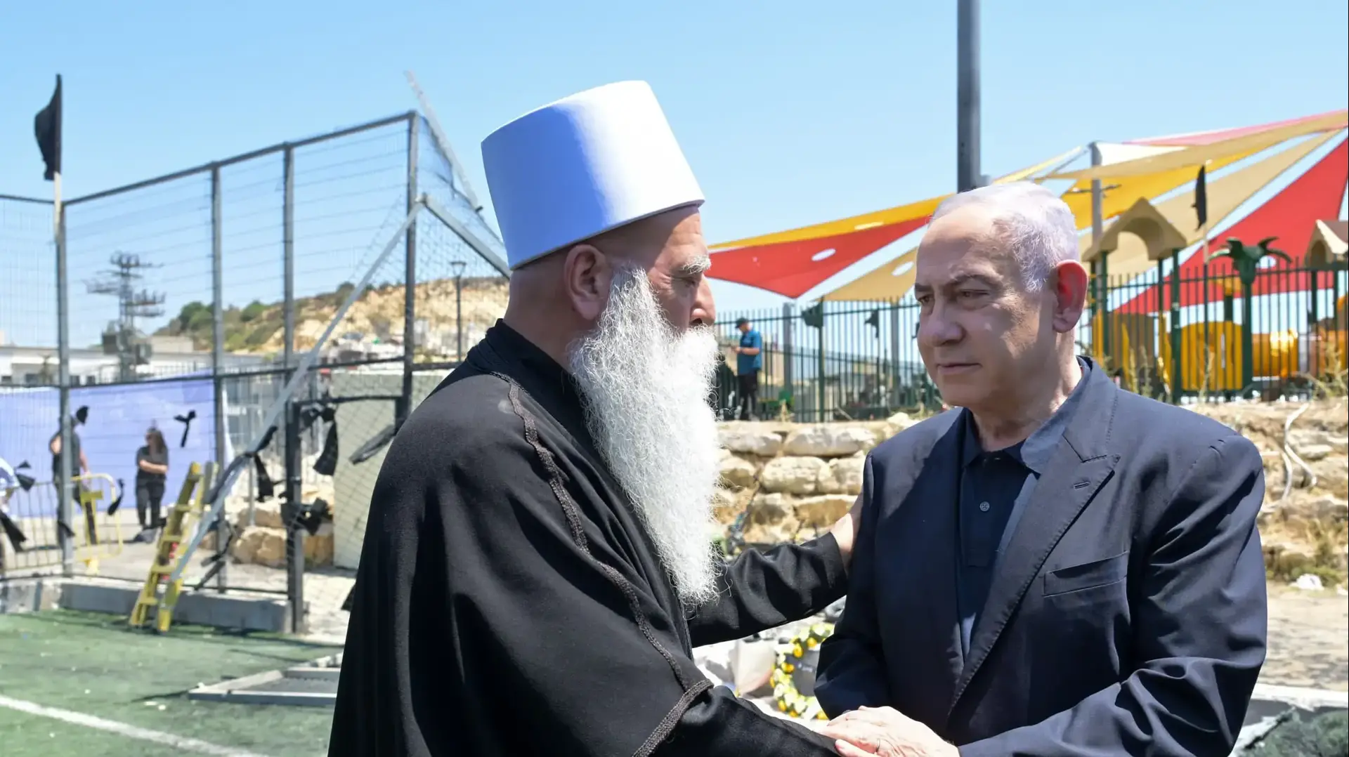 ראש הממשלה נתניהו ביקר במקום האסון במג'דל שמס, 28 ביולי 2024 ראש הממשלה נתניהו ביקר במקום האסון במג'דל שמס, 28 ביולי 2024