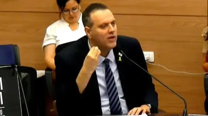 שר התרבות והספורט מיקי זוהר בעת דיון בועדת החינוך, התרבות והספורט של הכנסת על הרפורמה בתיקצוב הקולנוע שהוא מבקש להעביר, 31 ביולי 2024 שר התרבות והספורט מיקי זוהר בעת דיון בועדת החינוך, התרבות והספורט של הכנסת על הרפורמה בתיקצוב הקולנוע שהוא מבקש להעביר, 31 ביולי 2024