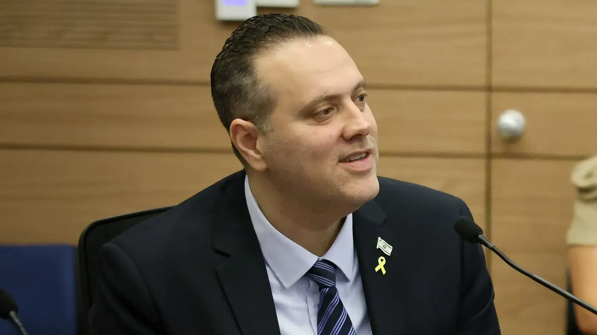 שר התרבות והספורט מיקי זוהר בועדת החינוך והתרבות של הכנסת, במהלך דיון על הרפורמה בתיקצוב הקולנוע שיזם, 31 ביולי 2024 שר התרבות והספורט מיקי זוהר בועדת החינוך והתרבות של הכנסת, במהלך דיון על הרפורמה בתיקצוב הקולנוע שיזם, 31 ביולי 2024