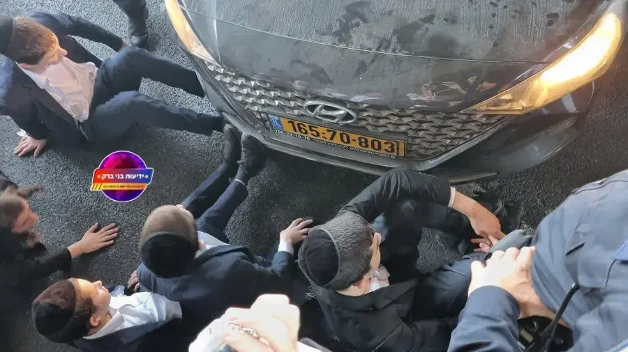 הפגנה בלתי חוקית בכביש 4 סמוך לבני ברק. 1 באוגוסט 2024 הפגנה בלתי חוקית בכביש 4 סמוך לבני ברק. 1 באוגוסט 2024