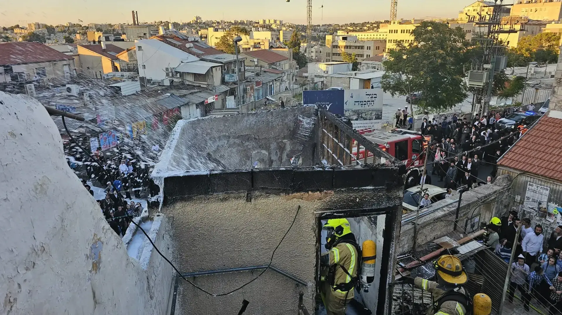 דלקה פרצה במבנה בשכונת מאה שערים בירושלים .1 באוגוסט 2024