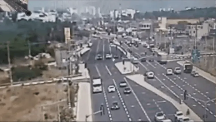 תיעוד הנפילה בכביש 4 נהריה. 6 באוגוסט 2024