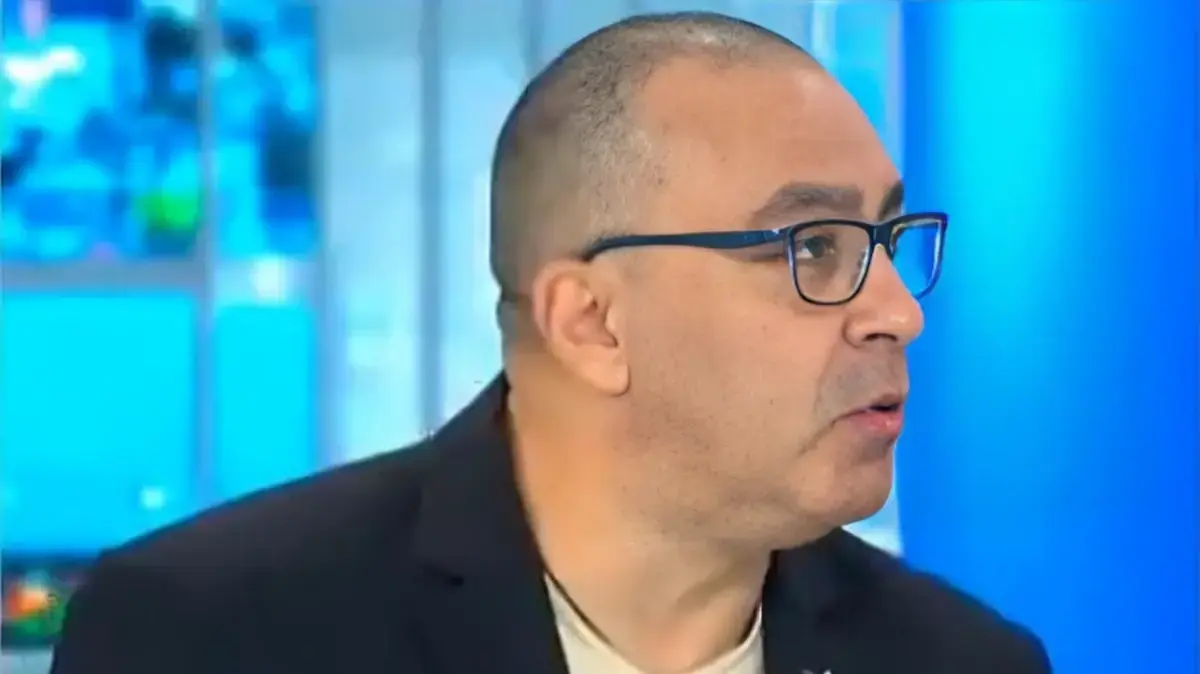 נעם אמיר, הפרשן לענייני צבא וביטחון אמר בערוץ 14, זוכה ללעג ברשת נעם אמיר, הפרשן לענייני צבא וביטחון אמר בערוץ 14, זוכה ללעג ברשת