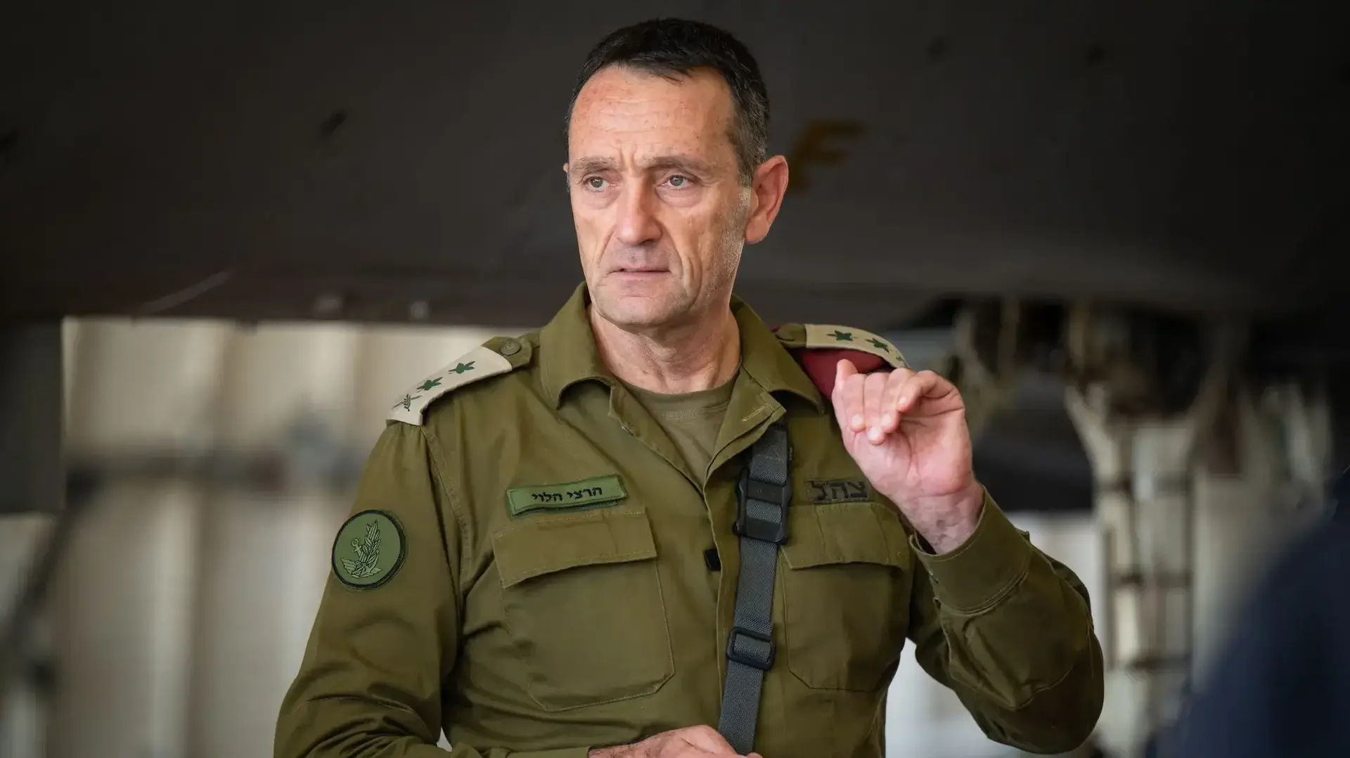 הרמטכ״ל בבסיס חיל האוויר: אנחנו במוכנות שיא. נדע להוציא התקפה מהירה בכל מקום 07 באוגוסט 2024

