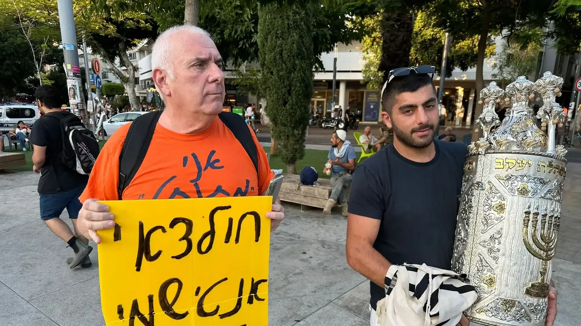 בעקבות סערת התפילות, עשרות משתתפים בתפילת מחאה בכיכר דיזנגוף בתל אביב.8 באוגוסט 2024