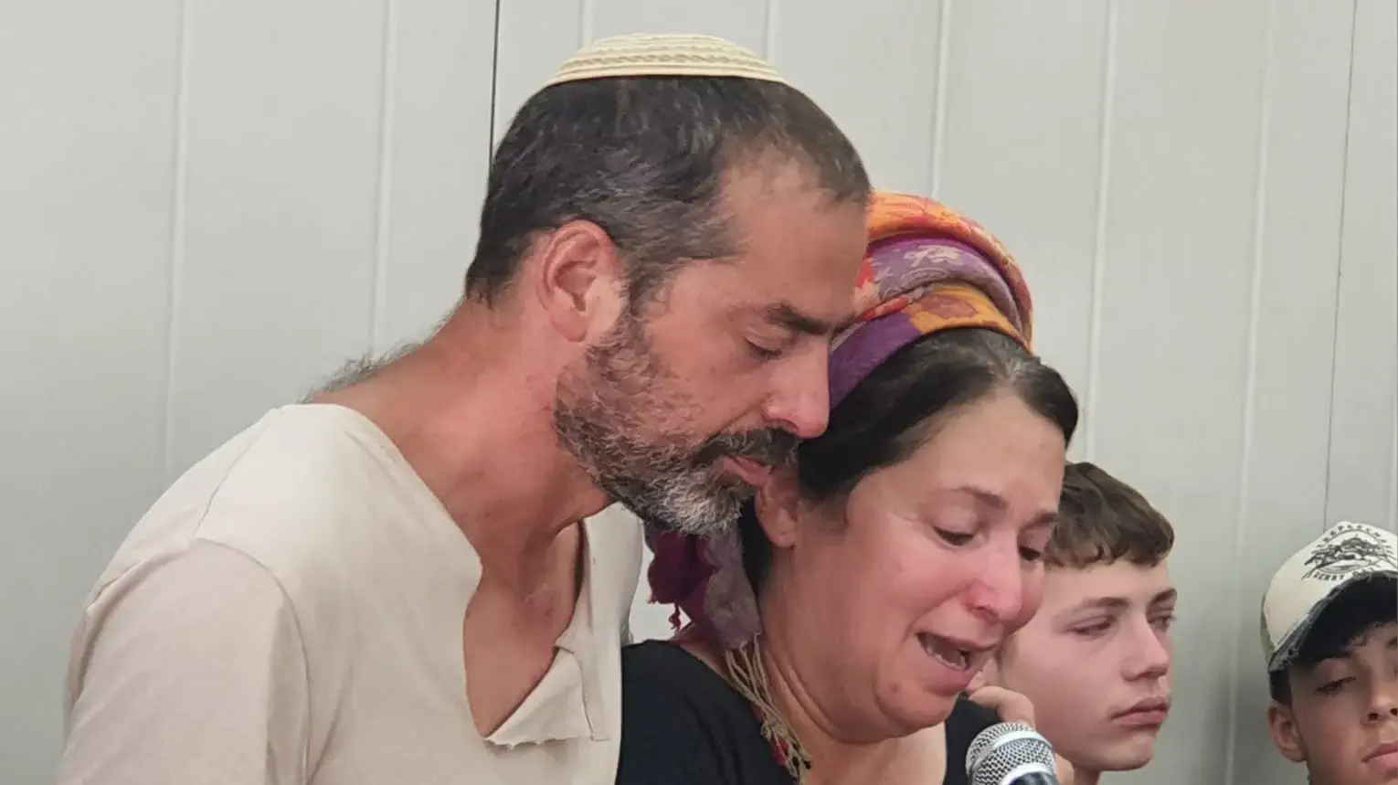 הלוויתו של יונתן דוייטש , הר המנוחות ירושלים ,בית ההלוויות קהילת ירושלים. 12 באוגוסט 2024 הלוויתו של יונתן דוייטש , הר המנוחות ירושלים ,בית ההלוויות קהילת ירושלים. 12 באוגוסט 2024