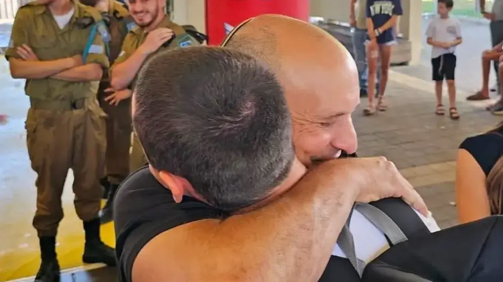נפתלי בנט ובנו יוני נפתלי בנט ובנו יוני