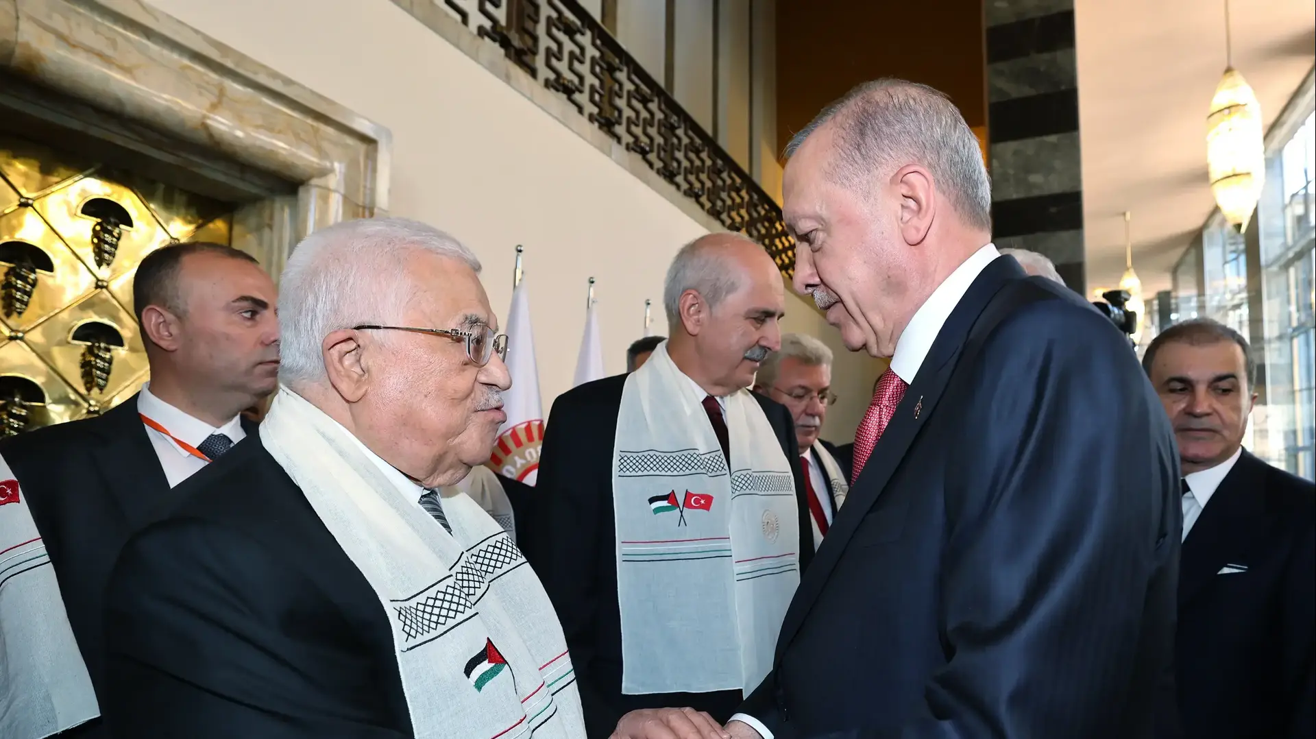 יו"ר הרשות הפלסטינית אבו מאזן ונשיא טורקיה רג'פ טייפ ארדואן בפרלמנט באנקרה, 15 באוגוסט 2024 יו"ר הרשות הפלסטינית אבו מאזן ונשיא טורקיה רג'פ טייפ ארדואן בפרלמנט באנקרה, 15 באוגוסט 2024