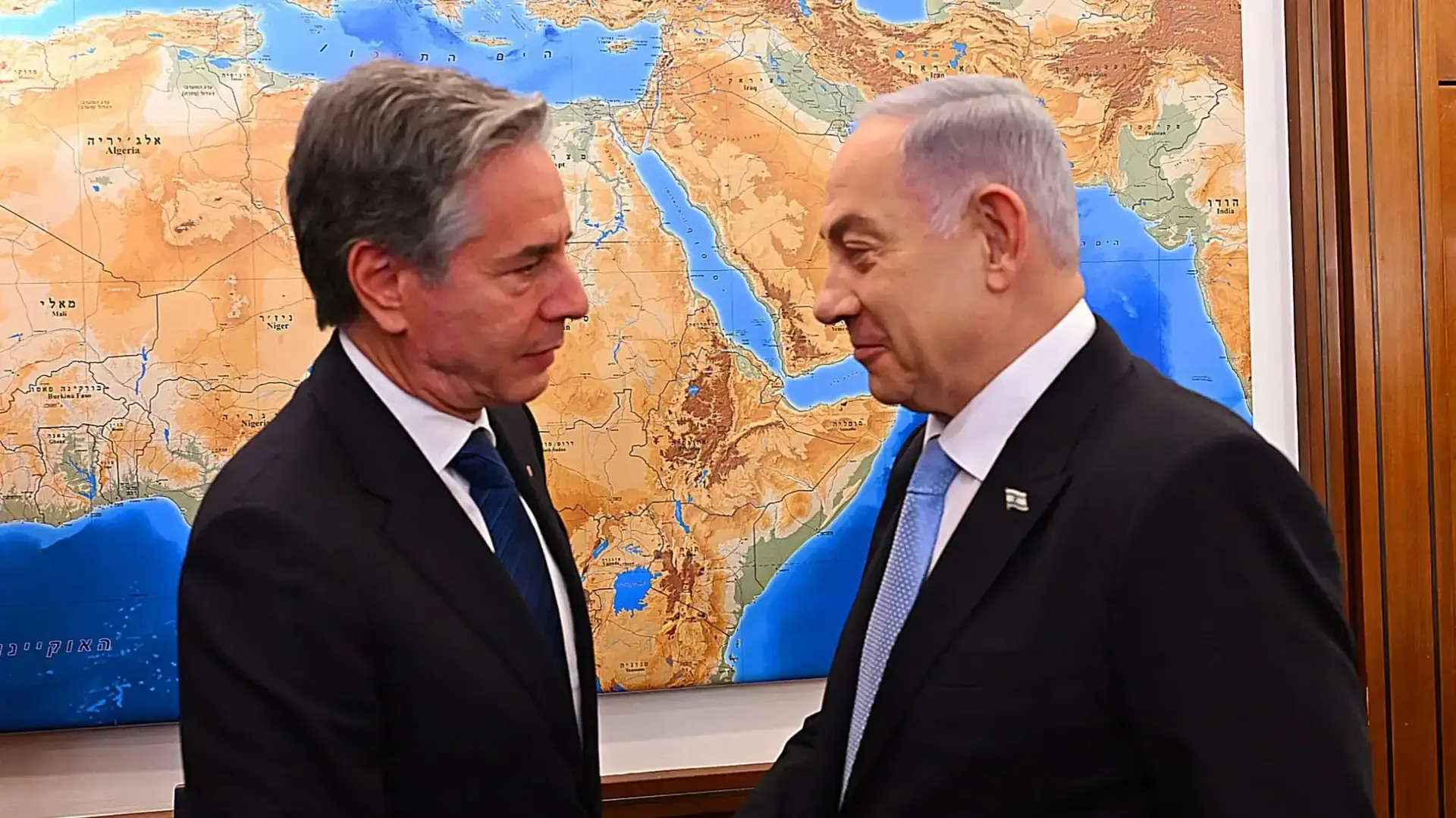 ראש הממשלה בנימין נתניהו בפגישה עם מזכיר המדינה האמריקני אנטוני בלינקן.19 באוגוסט 2024 ראש הממשלה בנימין נתניהו בפגישה עם מזכיר המדינה האמריקני אנטוני בלינקן.19 באוגוסט 2024