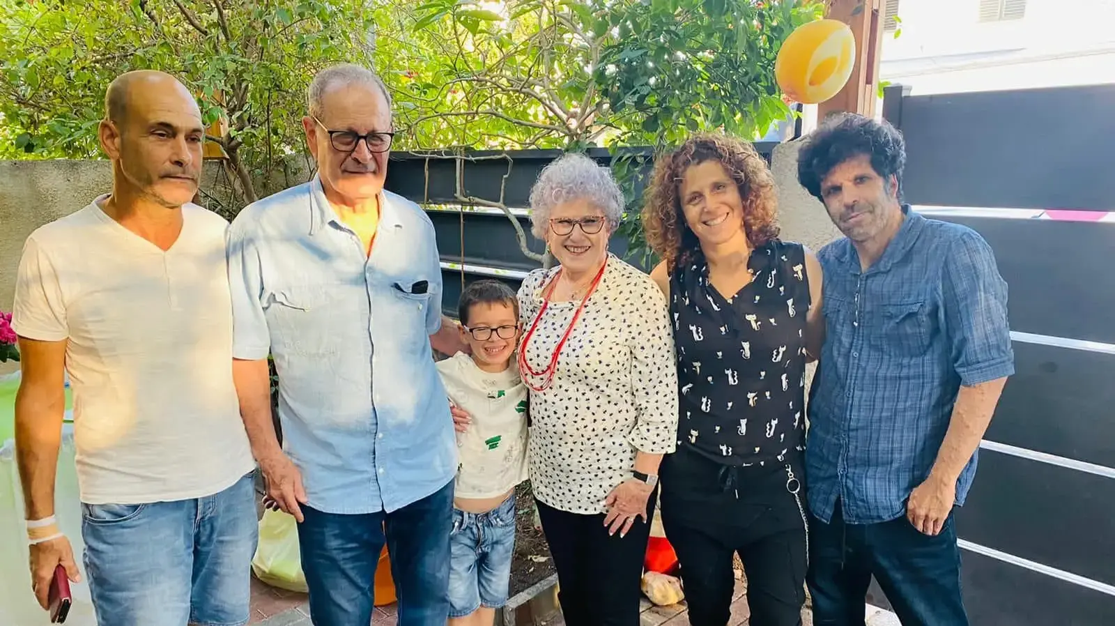 רועי מונדר, קרן מונדר, רותי מונדר,אוהד מונדר, אברהם מונדר