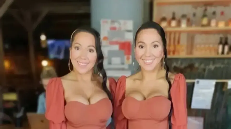 התאומות אנה ולוסי ד'קינוק התאומות אנה ולוסי ד'קינוק