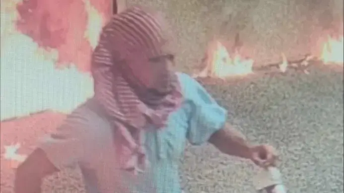 החשוד בפיגוע מחוץ לבית הכנסת בצרפת. 24 באוגוסט 2024