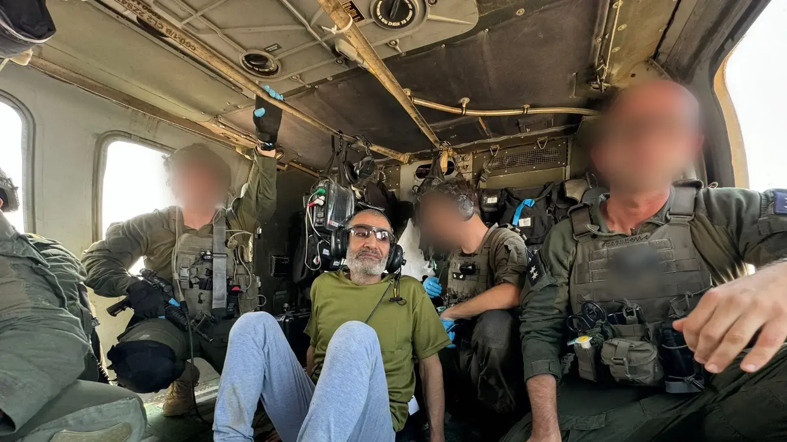 ממצלמות הגוף של הלוחמים ומבטן המסוק; תיעודים נוספים מרגעי החילוץ של החטוף פרחאן קאדי 27 באוגוסט 2024 ממצלמות הגוף של הלוחמים ומבטן המסוק; תיעודים נוספים מרגעי החילוץ של החטוף פרחאן קאדי 27 באוגוסט 2024
